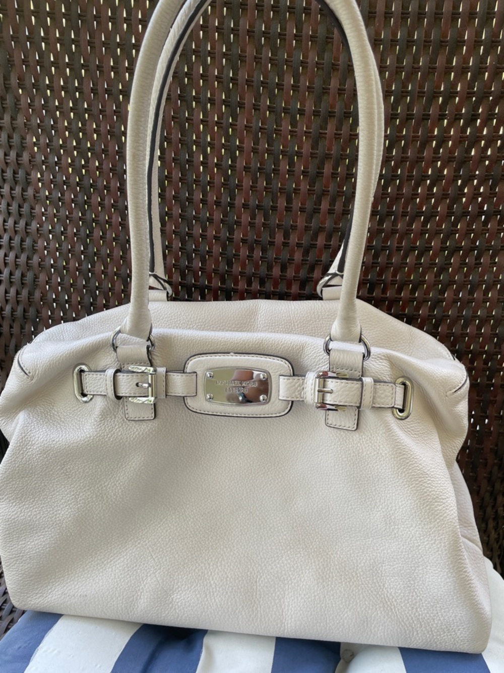 Michael Kors Cream Leather Shoulder Bag with Silver Hardware
